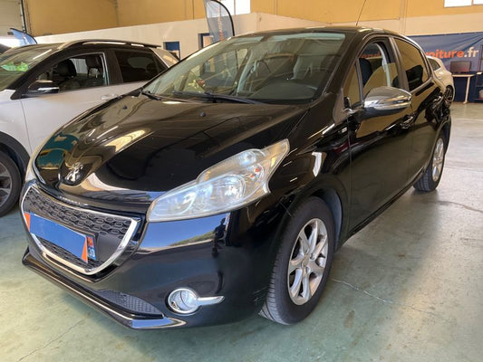Peugeot 208 1.2 PureTech Style 2015 – снимка 1