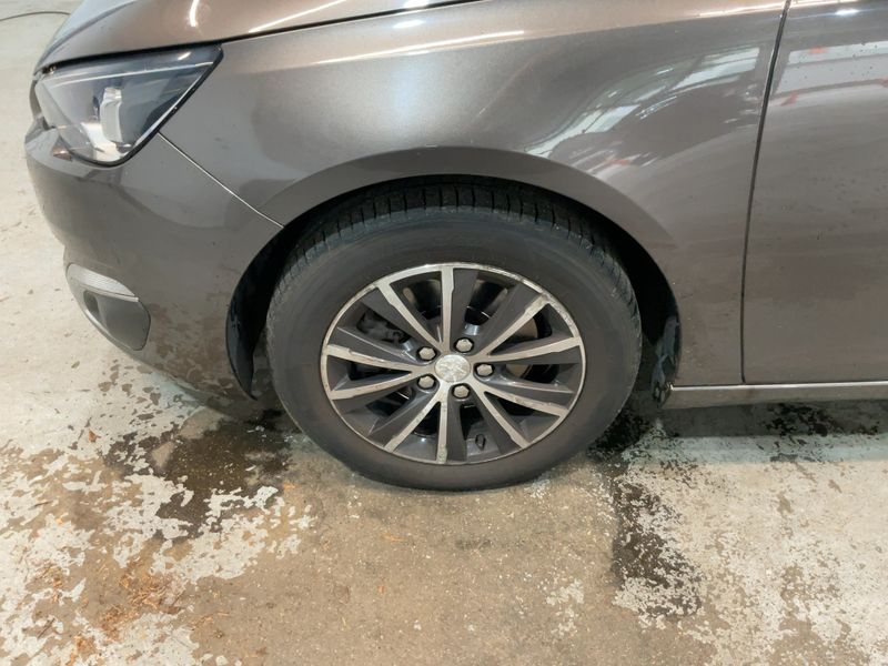 Peugeot 308 1.6 THP Active 2014 – снимка 3