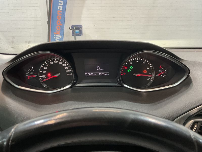 Peugeot 308 1.6 THP Active 2014 – снимка 18