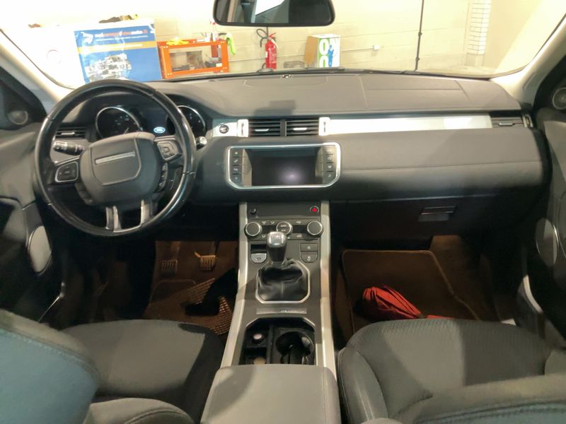 Land Rover Evoque 2.0 Td4 Pure 2018 – снимка 17