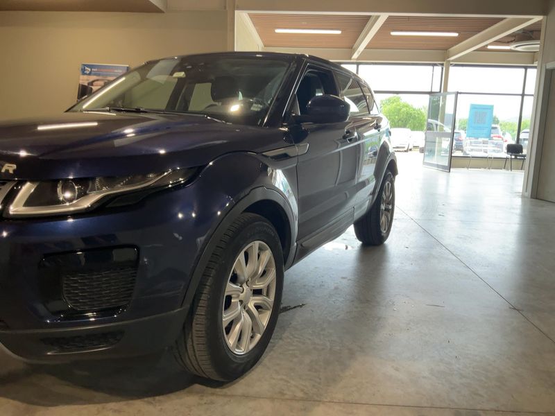 Land Rover Evoque 2.0 Td4 Pure 2018 – снимка 2