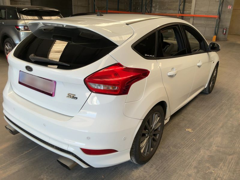 Ford Focus 1.0 EcoBoost ST-Line 2017 – снимка 8