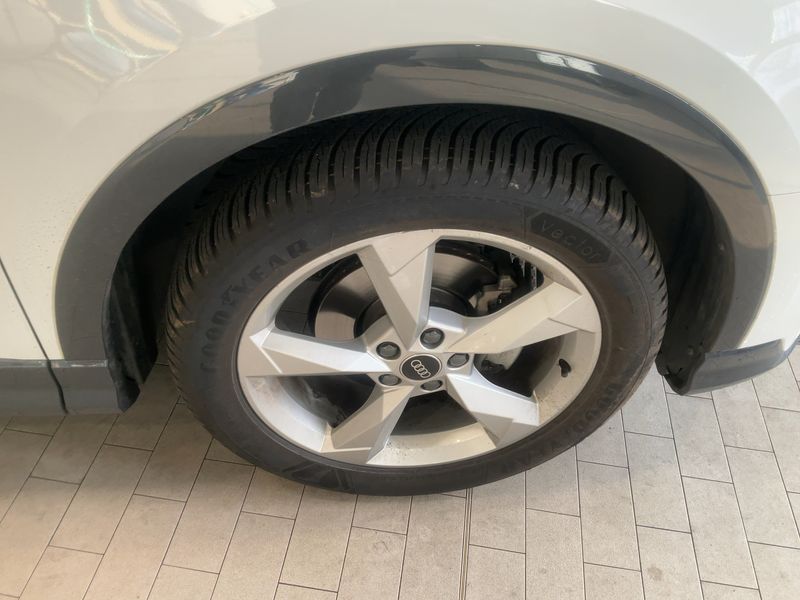 Audi Q3 35 TFSI Mild-Hybrid S line 2022 – снимка 11
