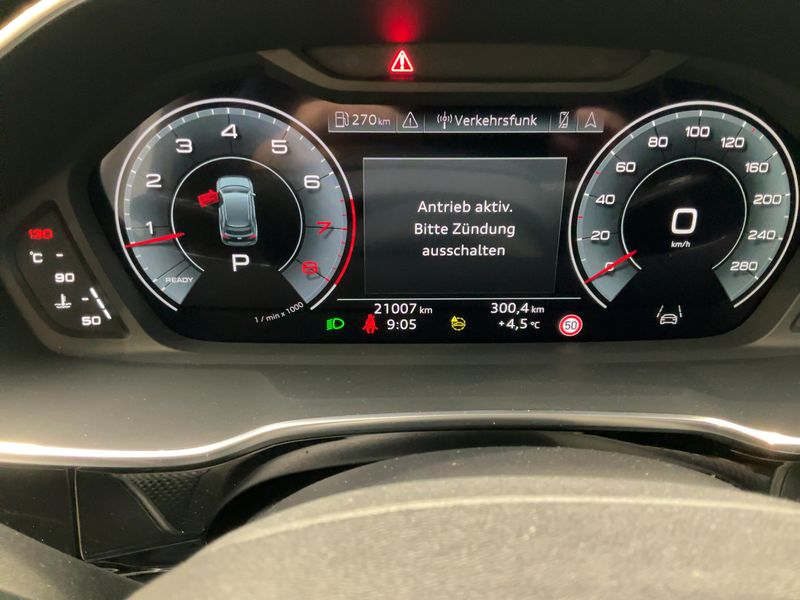 Audi Q3 35 TFSI Mild-Hybrid S line 2022 – снимка 18