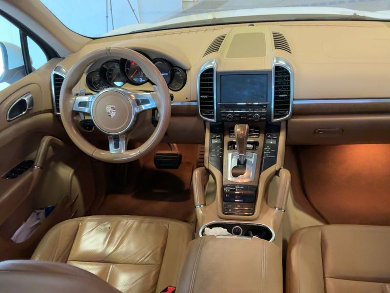 Porsche Cayenne Diesel 2011 – снимка 17