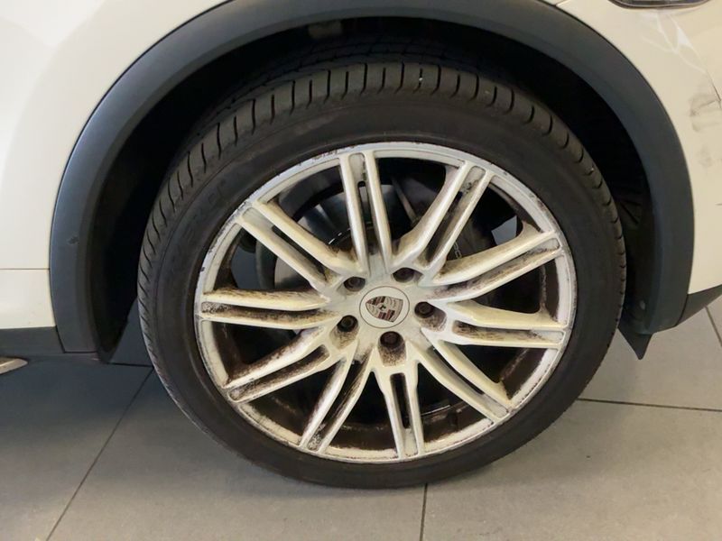 Porsche Cayenne Diesel 2011 – снимка 11