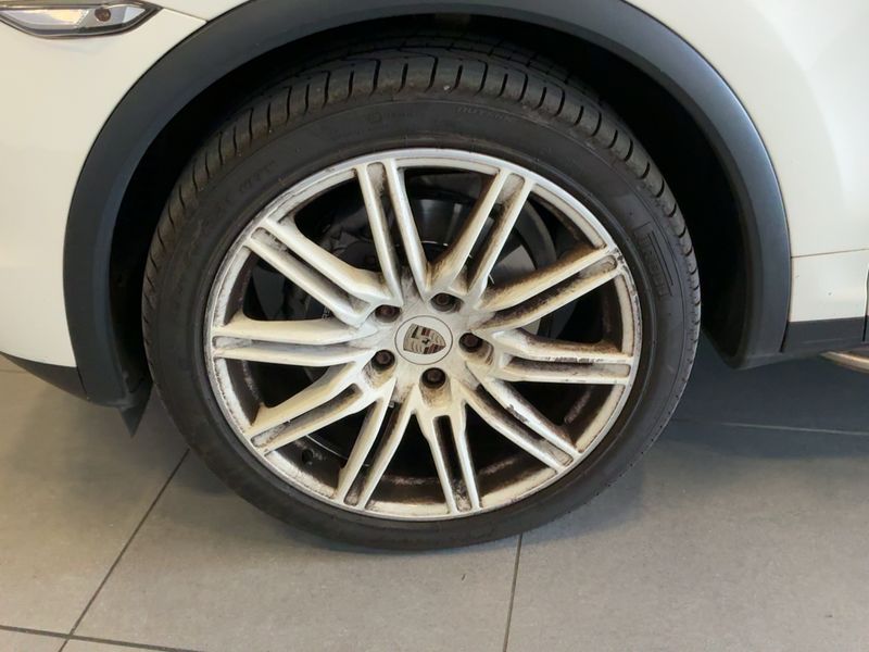 Porsche Cayenne Diesel 2011 – снимка 3