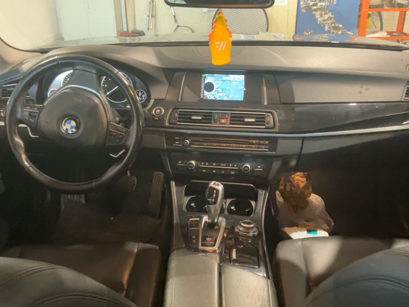 BMW 5er 520d xDrive 2017 – снимка 17