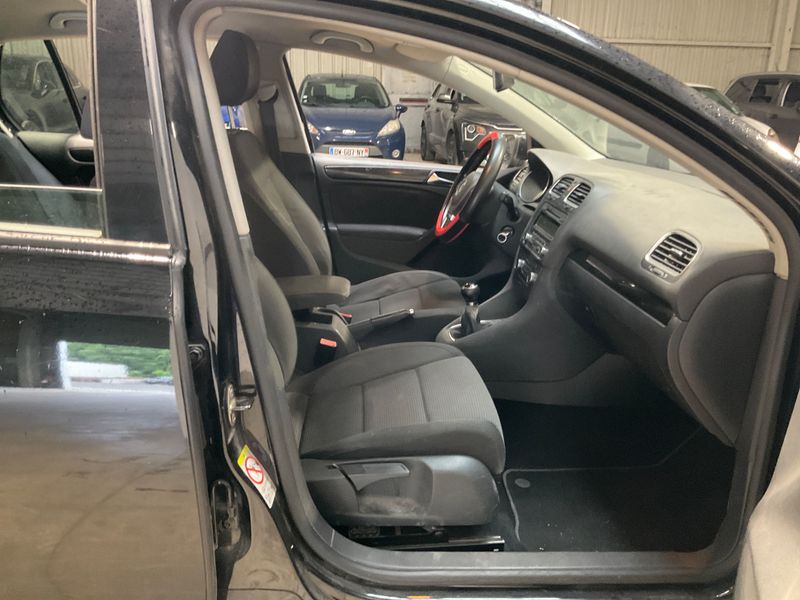 Volkswagen Golf VI 1.6 TDI Comfortline BlueMotion Tech 2010 – снимка 3