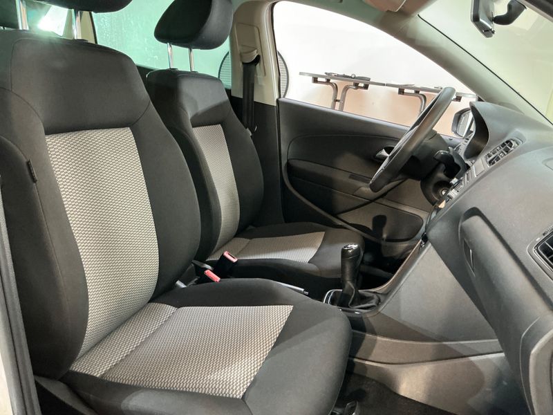 Volkswagen Polo 1.4 MPI Trendline 2010 – снимка 3