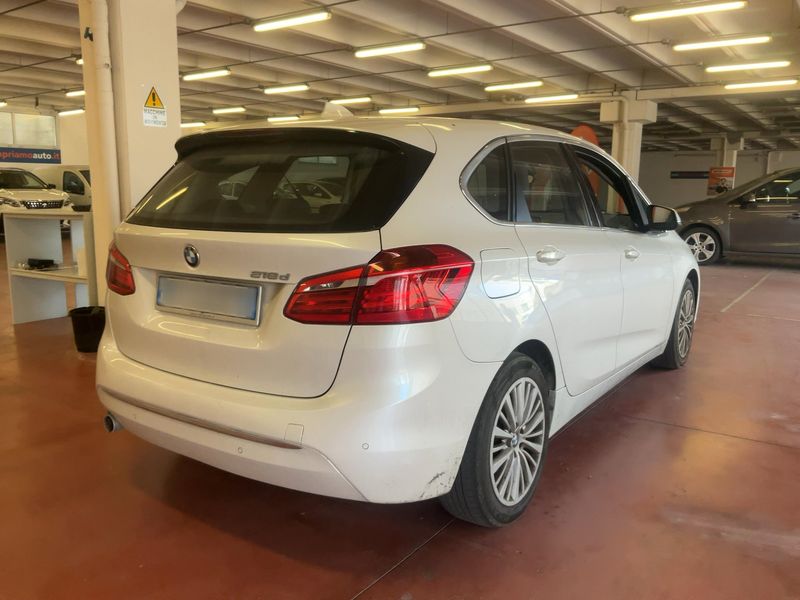 BMW 2er 218d Active Tourer Luxury Line 2015 – снимка 8