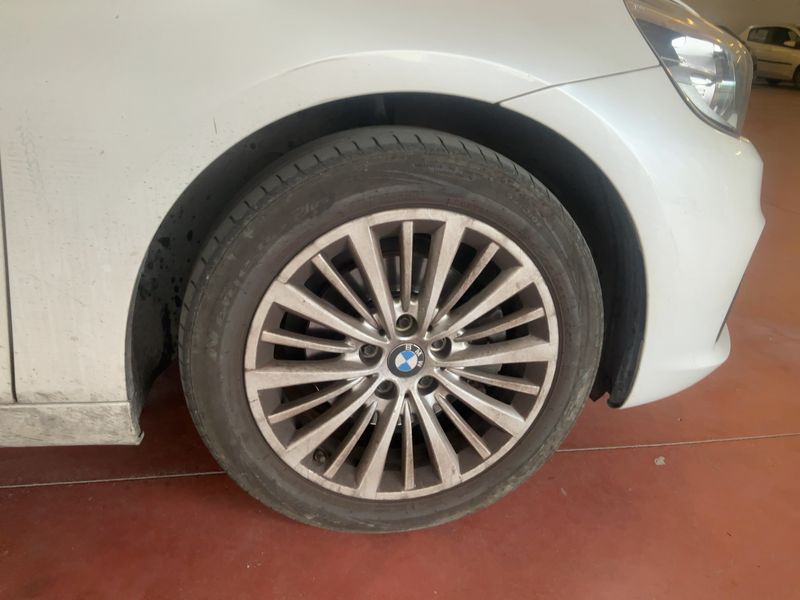BMW 2er 218d Active Tourer Luxury Line 2015 – снимка 11