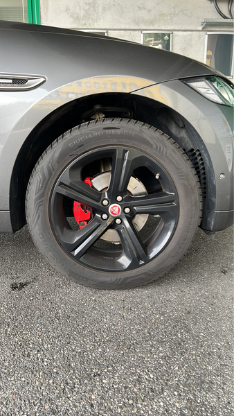 Jaguar F-Pace 20d R-Sport AWD 2016 – снимка 15