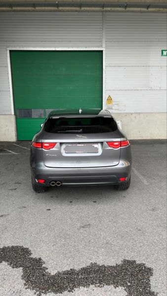 Jaguar F-Pace 20d R-Sport AWD 2016 – снимка 19