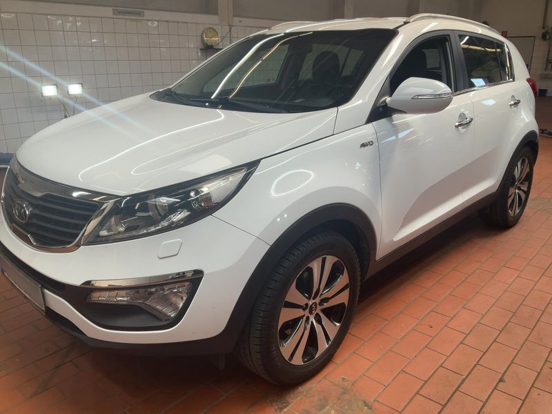 Kia Sportage 2.0 CRDi Spirit 4WD 2012 – снимка 1