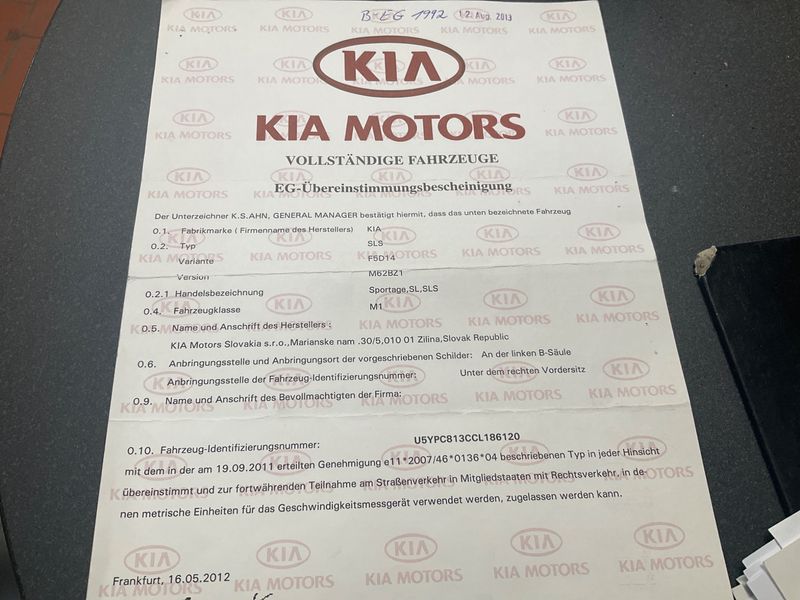 Kia Sportage 2.0 CRDi Spirit 4WD 2012 – снимка 22