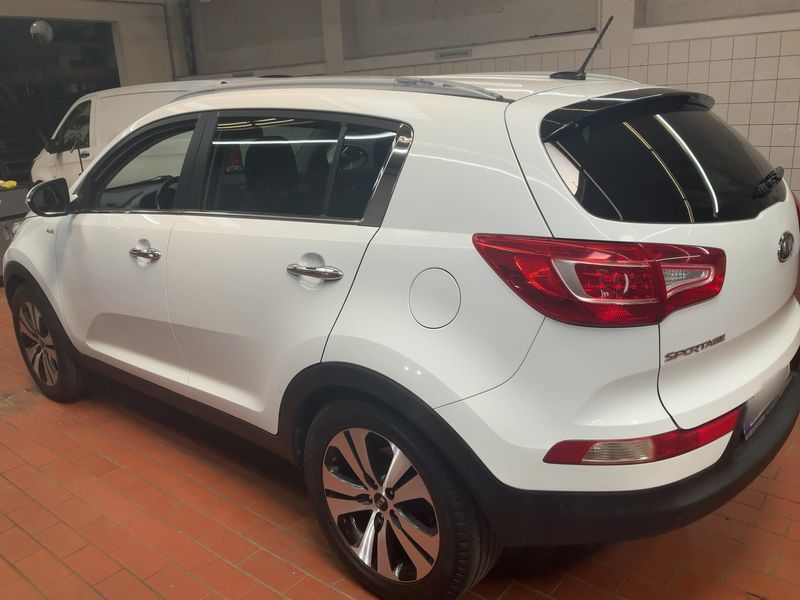 Kia Sportage 2.0 CRDi Spirit 4WD 2012 – снимка 6