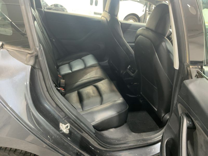 Tesla Model 3 Standard Range Plus 2019 – снимка 19