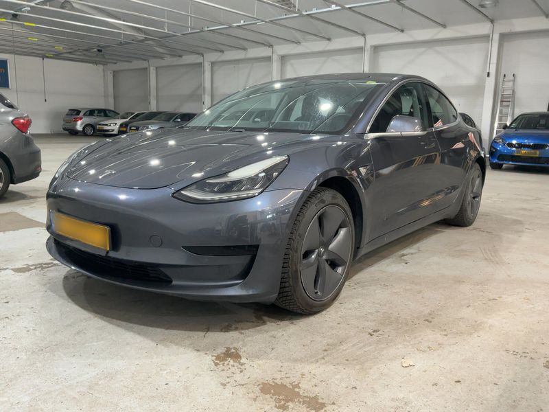 Tesla Model 3 Standard Range Plus 2019 – снимка 2