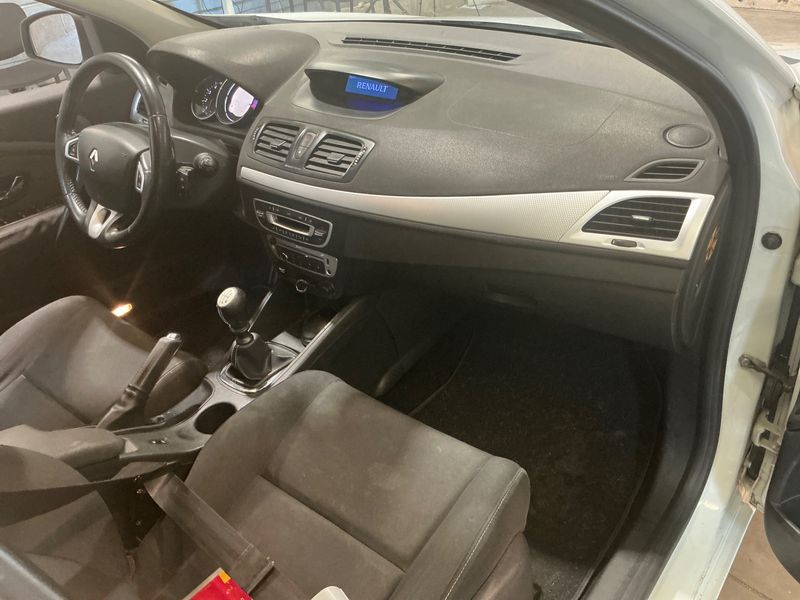 Renault Megane 1.5 dCi Dynamique 2013 – снимка 3