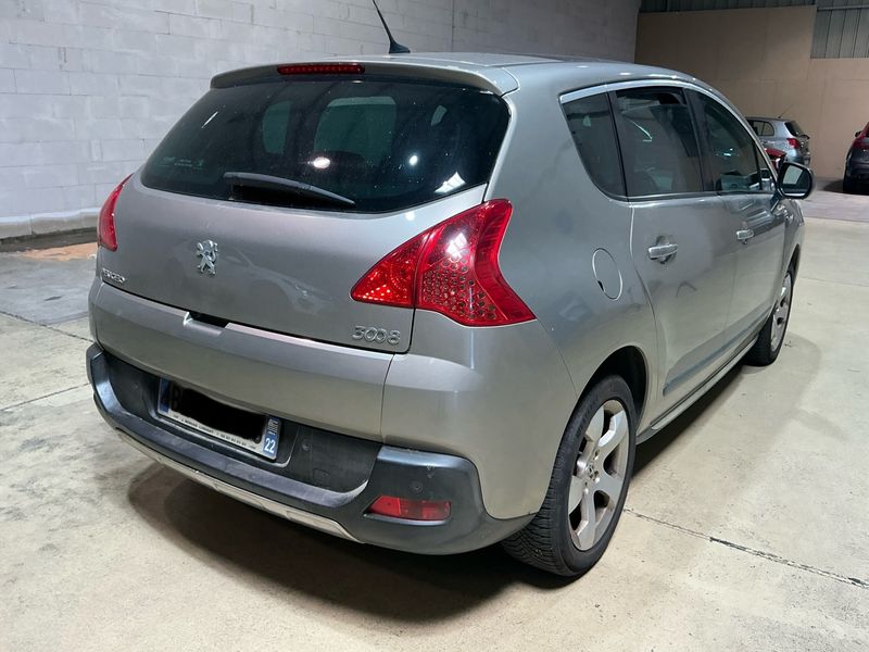 Peugeot 3008 1.6 HDi Premium Pack 2010 – снимка 2