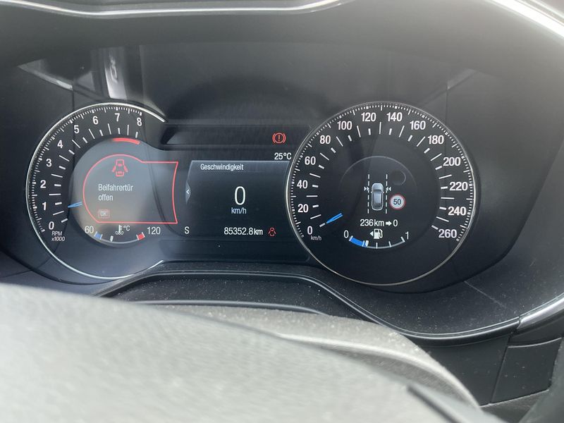 Ford Mondeo 1.5 EcoBoost Titanium 2018 – снимка 19
