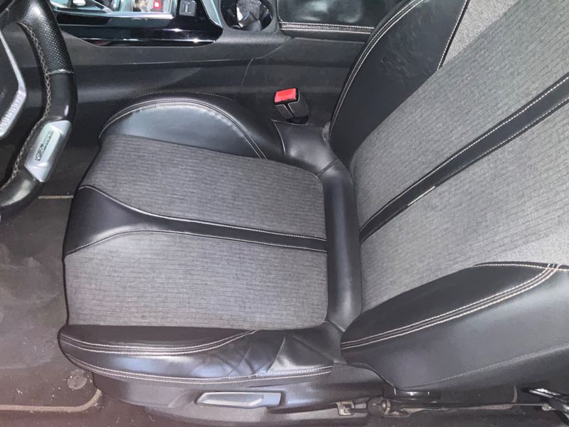 Peugeot 3008 1.6 Blue-HDi GT Line 2017 – снимка 27