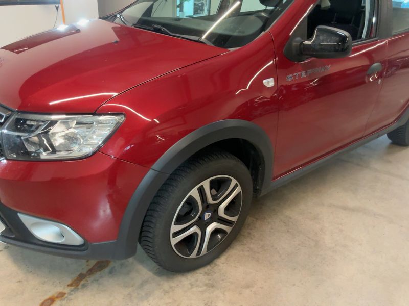 Dacia Sandero 1.0 TCe LPG Stepway Celebration 2020 – снимка 2