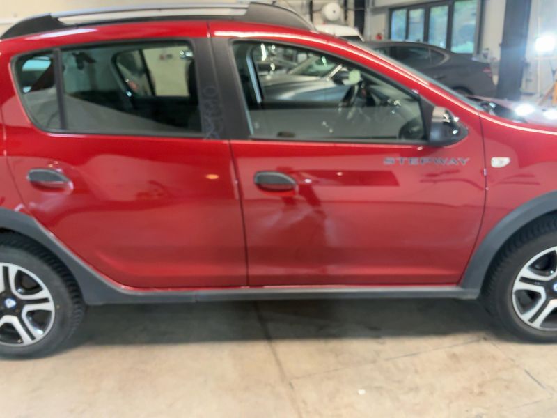 Dacia Sandero 1.0 TCe LPG Stepway Celebration 2020 – снимка 10