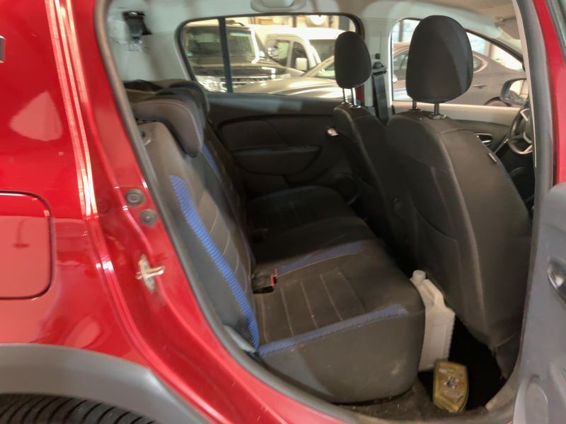 Dacia Sandero 1.0 TCe LPG Stepway Celebration 2020 – снимка 19