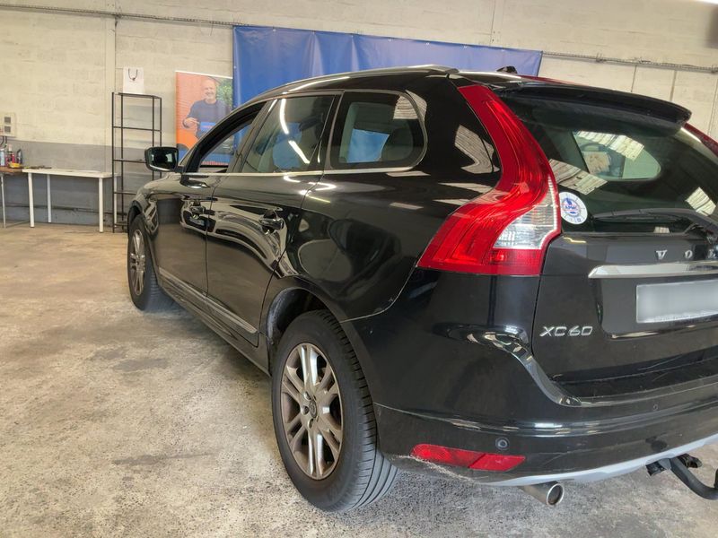 Volvo XC60 2.0 D3 Summum 2015 – снимка 6