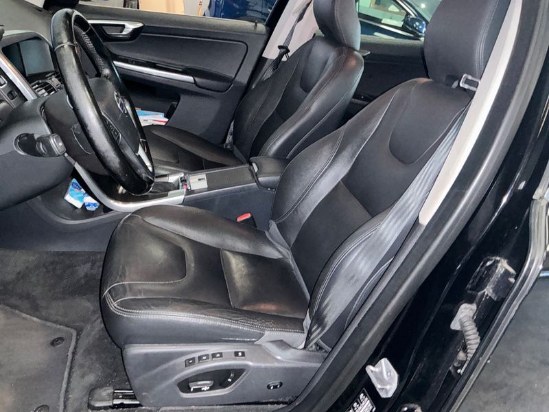 Volvo XC60 2.0 D3 Summum 2015 – снимка 36