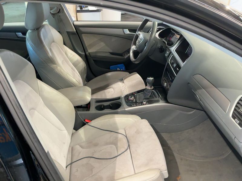 Audi A4 2.0 TDI Attraction 2013 – снимка 17