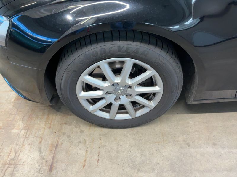 Audi A4 2.0 TDI Attraction 2013 – снимка 3