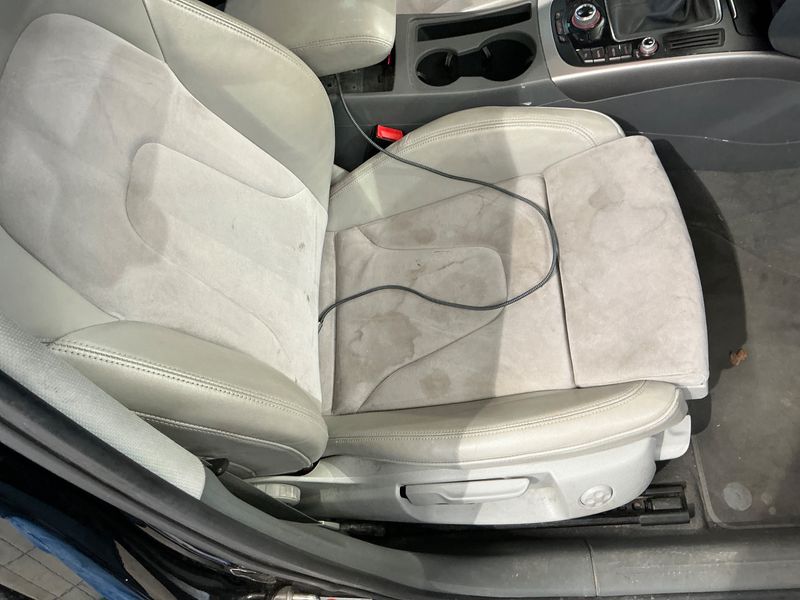 Audi A4 2.0 TDI Attraction 2013 – снимка 36