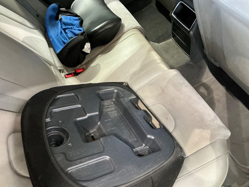 Audi A4 2.0 TDI Attraction 2013 – снимка 38