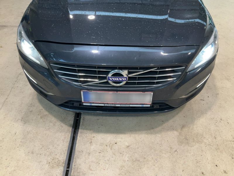 Volvo V60 2.0 D4 Momentum 2017 – снимка 14