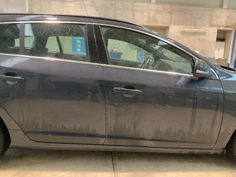 Volvo V60 2.0 D4 Momentum 2017 – снимка 10