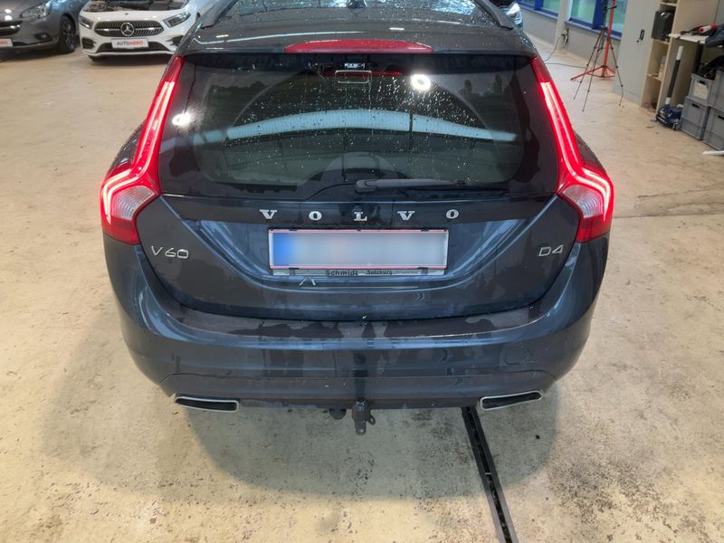 Volvo V60 2.0 D4 Momentum 2017 – снимка 7