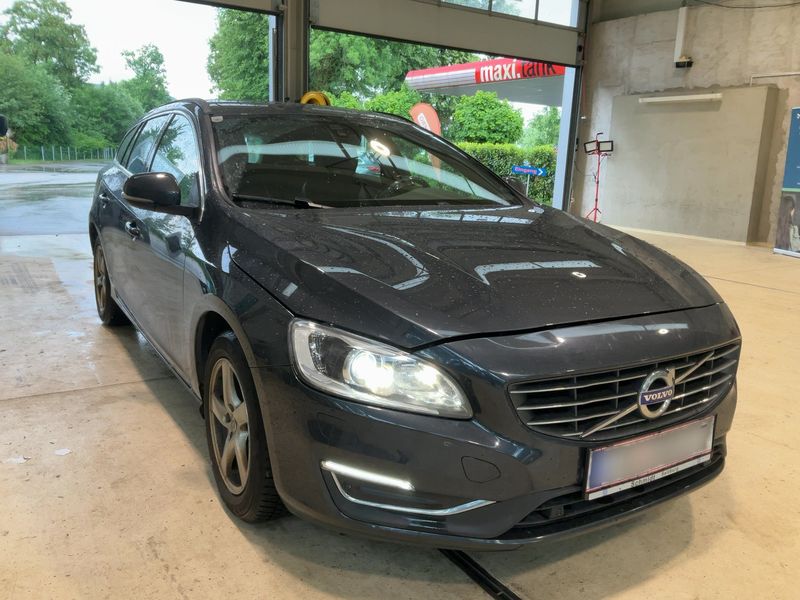 Volvo V60 2.0 D4 Momentum 2017 – снимка 12