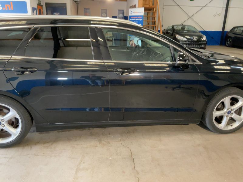 Ford Mondeo 2.0 TDCi Titanium 2018 – снимка 10