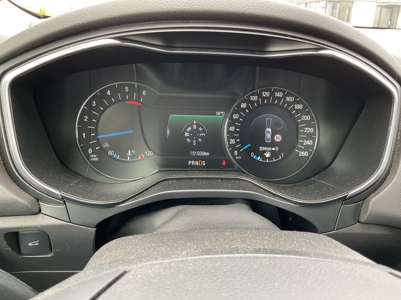 Ford Mondeo 2.0 TDCi Titanium 2018 – снимка 19