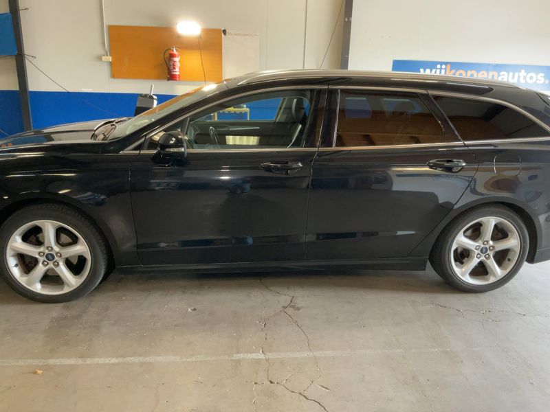 Ford Mondeo 2.0 TDCi Titanium 2018 – снимка 4