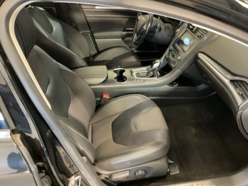 Ford Mondeo 2.0 TDCi Titanium 2018 – снимка 17