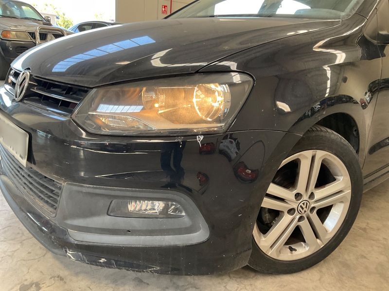 Volkswagen Polo 1.6 TDI Sport by R-Line 2014 – снимка 33