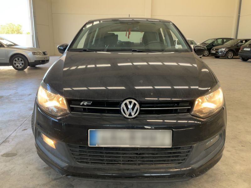 Volkswagen Polo 1.6 TDI Sport by R-Line 2014 – снимка 14