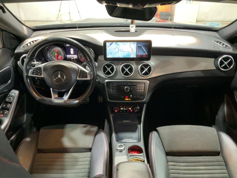 Mercedes-Benz GLA-Klasse GLA 200 d AMG Line 2017 – снимка 17