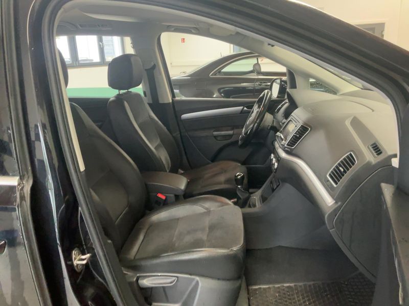Volkswagen Sharan 2.0 TDI Highline BlueMotion Tech 2015 – снимка 17