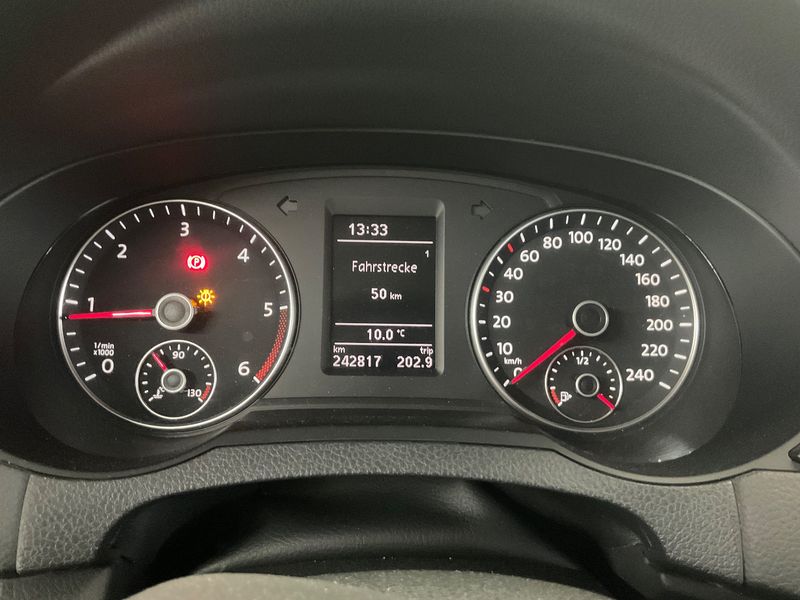 Volkswagen Sharan 2.0 TDI Highline BlueMotion Tech 2015 – снимка 19