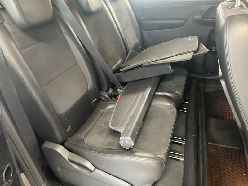 Volkswagen Sharan 2.0 TDI Highline BlueMotion Tech 2015 – снимка 24